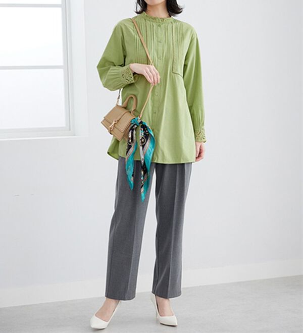 BELLUNA（ベルーナ）の「上品に着映える！衿＆袖レース切替シャツチュニック（チュニック）」｜詳細画像