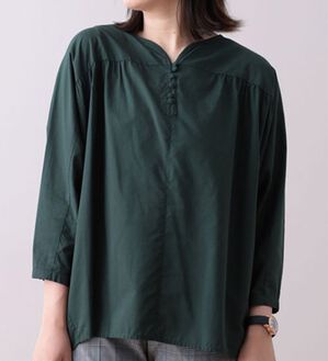 BELLUNA（ベルーナ）の「ギャザー使いドルマンデザインブラウス（ブラウス）」｜詳細画像