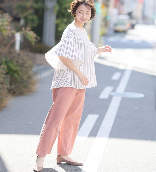 A HAPPY MARILYN（アハッピーマリリン）の「【Ｌ～６Ｌ／選べる丈】チラ見え防止！半袖フレアートップス（ブラウス）」｜詳細画像