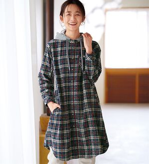BELLUNA（ベルーナ）の「フード切替シャツチュニック（シャツ）」｜詳細画像