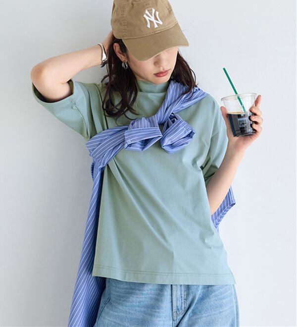 BELLUNA（ベルーナ）の「小顔見せ！ヒンヤリハイネックオーバーサイズＴシャツ（Tシャツ）」｜サックス