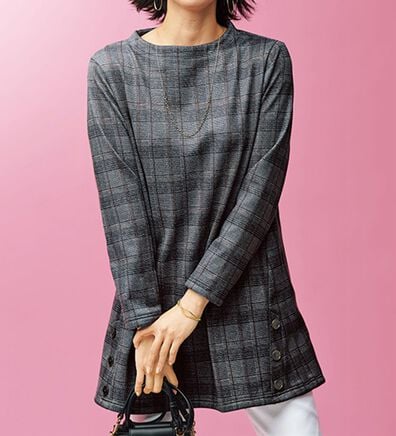 BELLUNA（ベルーナ）の「裏ベロアサイドボタン使いチュニック（チュニック）」