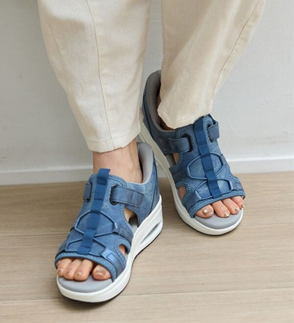 BELLUNA（ベルーナ）の「サッと履けるエアソールスニーカーサンダル（サンダル・ミュール）」｜詳細画像