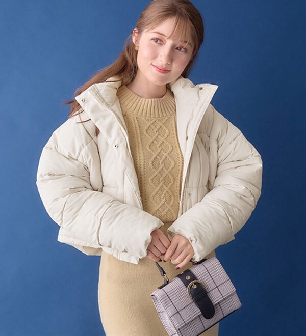 フード付きショートコートホワイト ビジューリボンショートフード