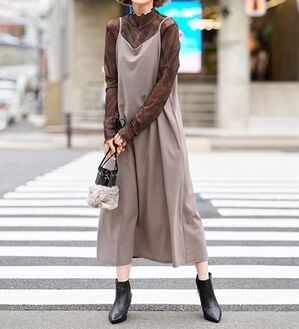 BELLUNA（ベルーナ）の「シアープルオーバー付！ワンピースアンサンブル（その他ワンピース）」｜ベージュ系