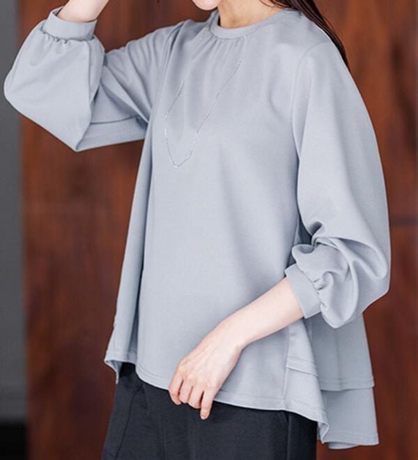 BELLUNA（ベルーナ）の「【再入荷】ボリューム袖美人顔バックフレアーＴブラウス（ブラウス）」｜詳細画像