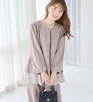 alotta（アロッタ）の「【２点セット】洗えるシフォンレイヤードセットアップ（ワンピースセットスーツ）」｜グレージュ