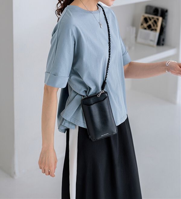 BELLUNA（ベルーナ）の「大人顔サマ見えゆったりＴシャツ（Tシャツ）」｜詳細画像