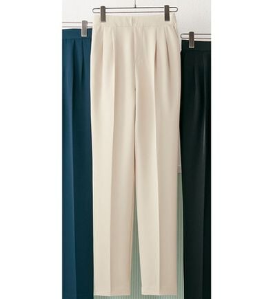 BELLUNA（ベルーナ）の「すっきり美脚タックテーパードパンツ（フルレングスパンツ）」