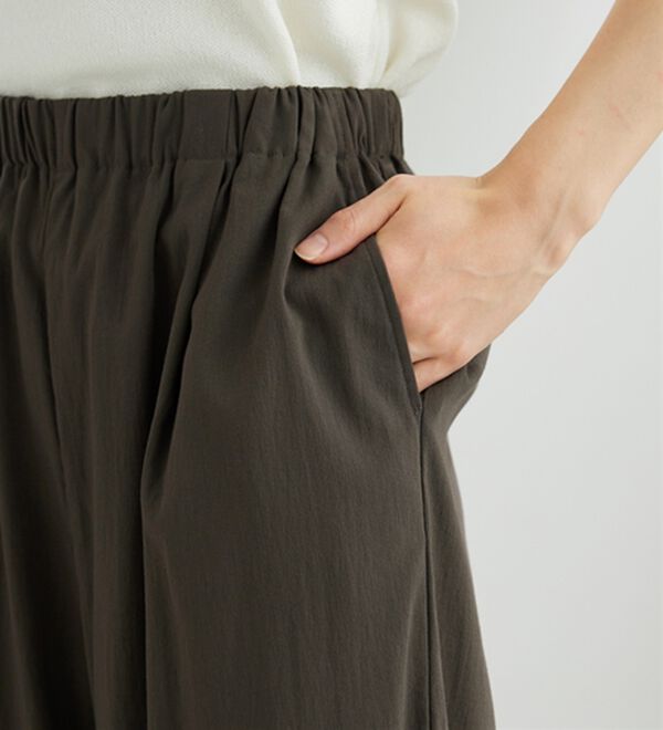 BELLUNA（ベルーナ）の「【初めてでも失敗しにくい！】艶消しシルキーカーブパンツ（ワイドパンツ・ガウチョ）」｜詳細画像