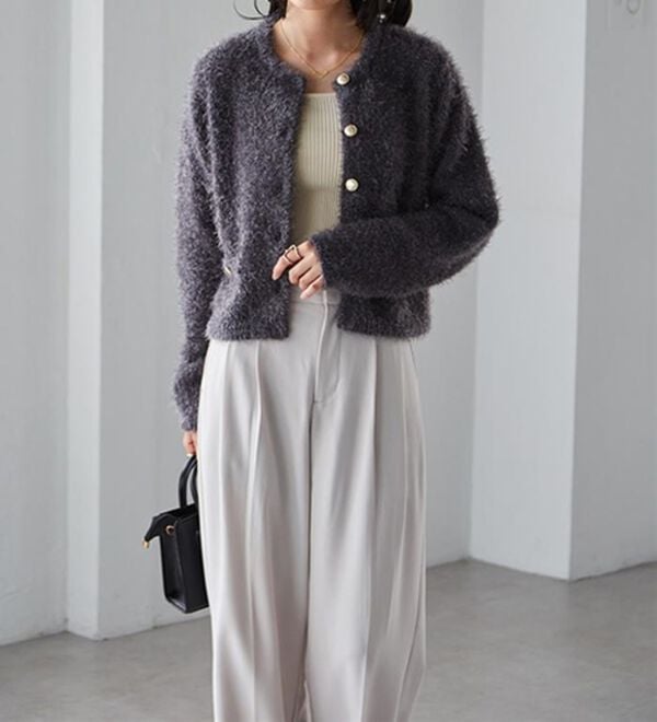 RANAN（ラナン）の「ゴールド調ボタンラメシャギーカーディガン（ニットカーディガン）」｜詳細画像