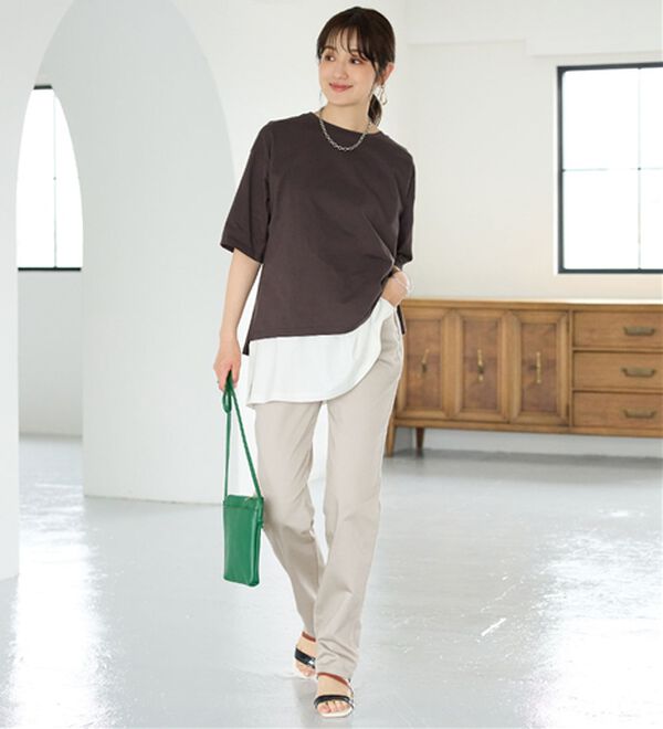 BELLUNA（ベルーナ）の「サラリ速乾！綿サテンストレッチカラーパンツ（フルレングスパンツ）」｜詳細画像