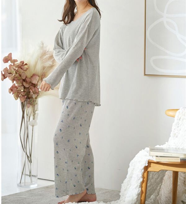 YU'NOW（ユナウ）の「【上下２点セット】ワッフルプリントルームウェア（パジャマ・ルームウェア）」｜詳細画像