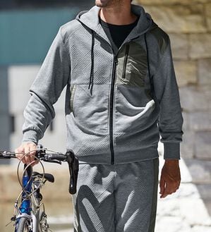 「モードな大人のための異素材パネル切替セットアップ（メンズルームウェア）」｜詳細画像