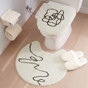 iellio（イエリオ）の「大人かわいいトイレマットシリーズ＜フタカバー・ペーパーホルダーカバー・スリッパ・おしゃれ・洗える・ポグン（ｐｏｇｅｕｎ）＞（トイレマット）」｜オフホワイト
