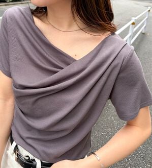 RANAN（ラナン）の「【ひんやり／着映え】上品ドレープリブＴシャツ（カットソー）」｜チャコール