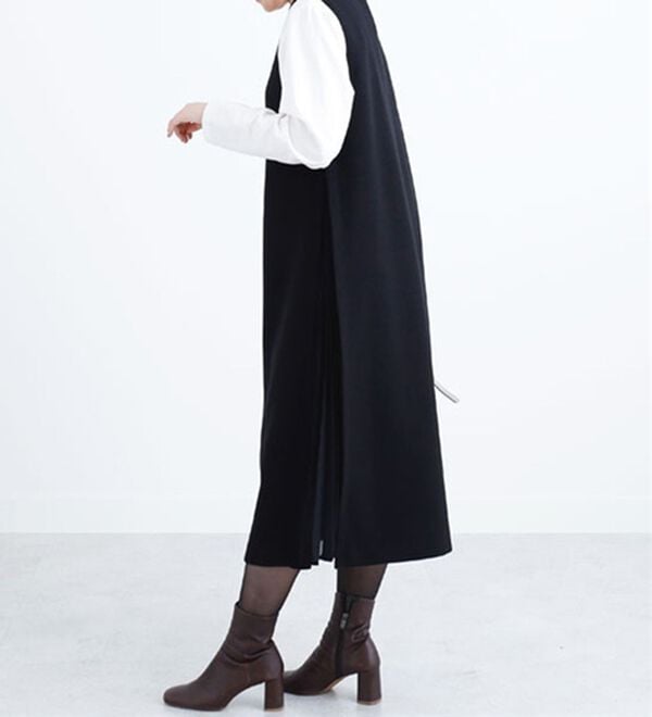 BELLUNA（ベルーナ）の「メルトン素材プリーツ使いジャンパードレス（ジャンパースカート）」｜詳細画像