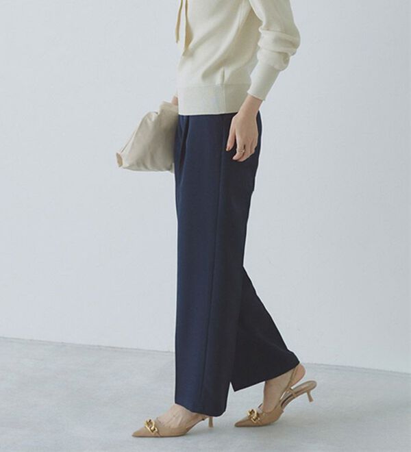 Pierrot（ピエロ）の「スタイルアップセンタープレスパンツ（フルレングスパンツ）」｜詳細画像