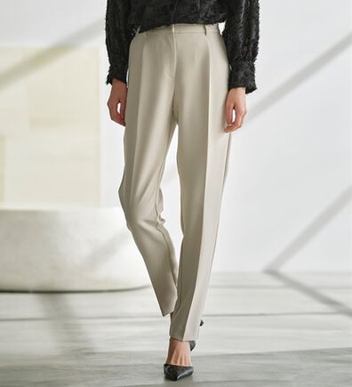 RANAN（ラナン）の「洗える！タックテーパードパンツ（テーパードパンツ）」