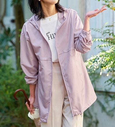 BELLUNA（ベルーナ）の「はっ水加工軽量パーカー（ポーチ付）（パーカー）」