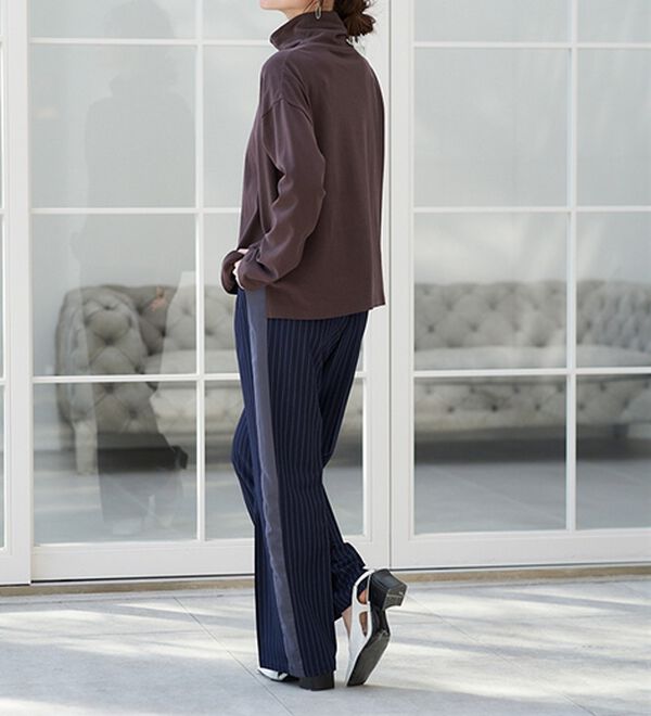 RANAN（ラナン）の「サイドラインシルエットパンツ（フルレングスパンツ）」｜詳細画像