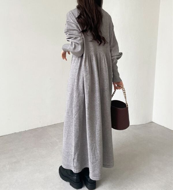 GeeRA（ジーラ）の「フィット＆フレアーニットワンピース（ニットワンピース）」｜詳細画像