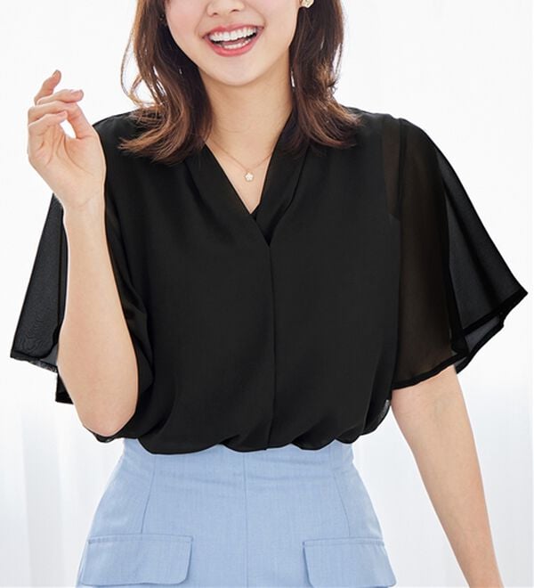 alotta（アロッタ）の「【接触冷感】インナー付スキッパーブラウス（ブラウス）」｜ブラック