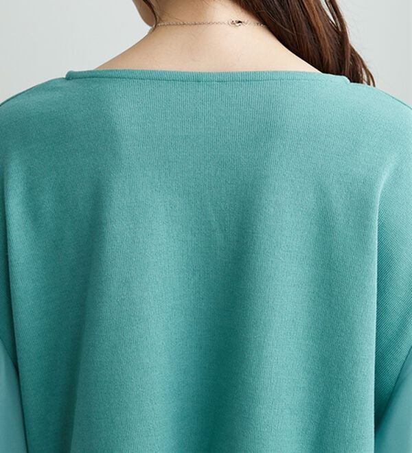 BELLUNA（ベルーナ）の「【新色追加】&ldquo;2点セット&rdquo;ネックレス付！異素材裾タックプルオーバー（カットソー）」｜詳細画像