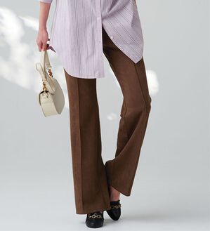 BELLUNA（ベルーナ）の「ストレッチスエード調美脚パンツ（フルレングスパンツ）」｜ブラウン