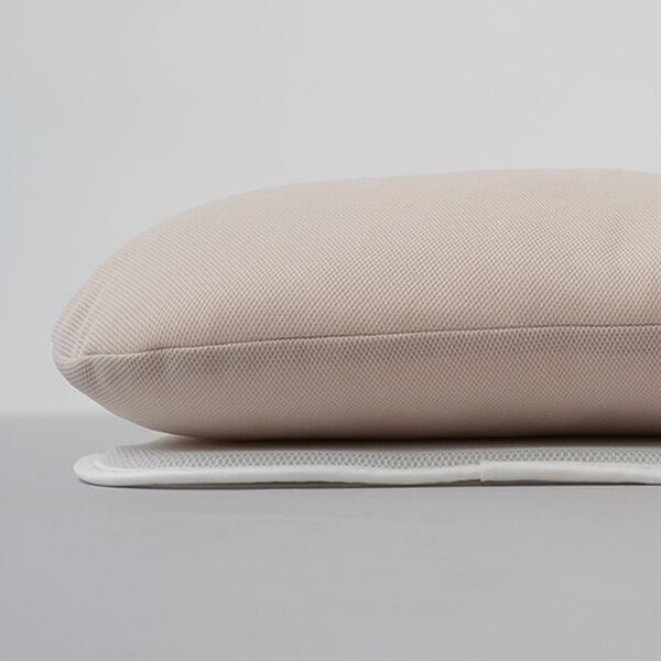 「＜ＫＡ・ＲＡ・ＤＡ　ｆａｃｔｏｒｙ＞監修ととのい枕（枕）」｜詳細画像