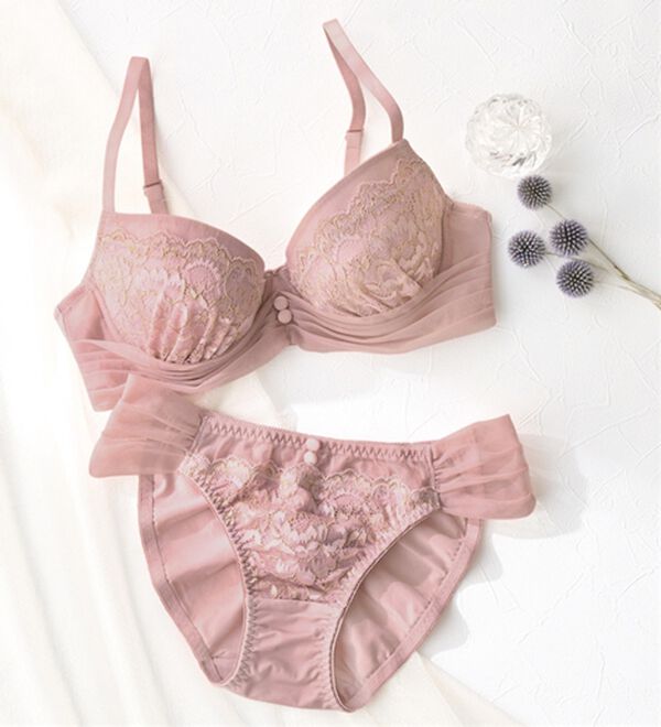 YU'NOW（ユナウ）の「to meeブラ＆ショーツ（ブラジャー＆ショーツセット）」｜スモークピンク