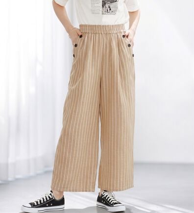 BELLUNA（ベルーナ）の「ダブルガーゼ素材ボタン使いワイドパンツ（ワイドパンツ・ガウチョ）」