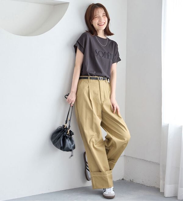 Viola e Viola（ヴィオラ エ ヴィオラ）の「脱普通！すっきり見え大人の上品Ｔシャツ（Tシャツ）」｜詳細画像