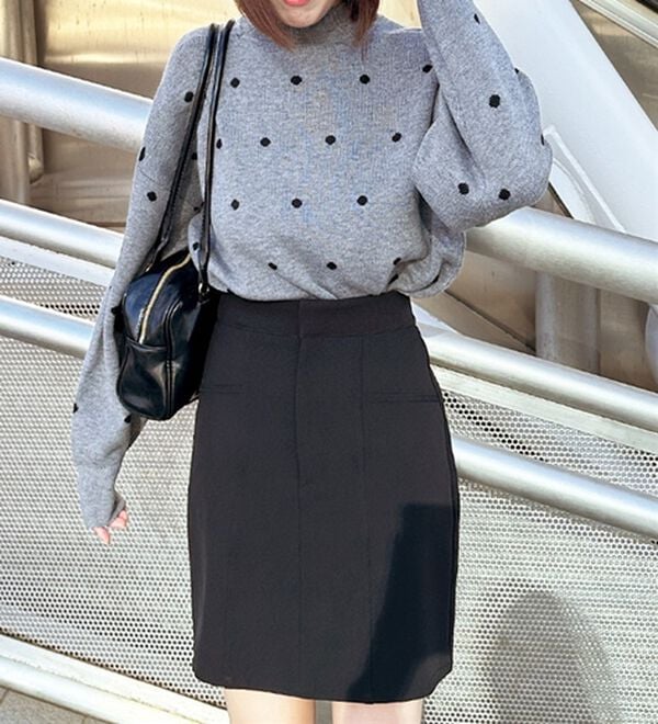 GeeRA（ジーラ）の「ドット柄ニットプルオーバー（ニット・セーター）」｜詳細画像