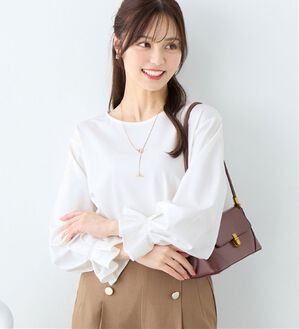 alotta（アロッタ）の「袖タックデザインプルオーバー（カットソー）」｜オフホワイト