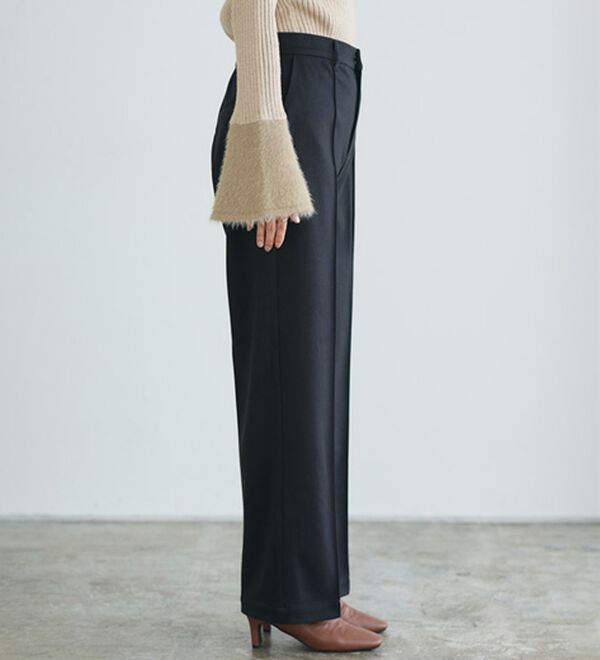 Pierrot（ピエロ）の「カシミヤタッチセミルーズストレートパンツ（フルレングスパンツ）」｜詳細画像