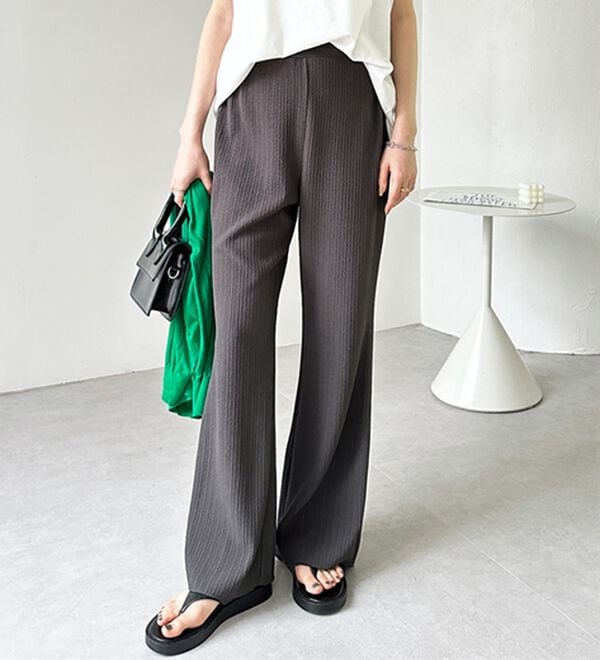 GeeRA（ジーラ）の「セルフカット美脚魅せセミフレアパンツ（フルレングスパンツ）」｜詳細画像