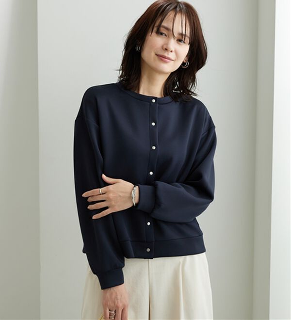 BELLUNA（ベルーナ）の「きれい見えスナップボタンカーディガン（ニットカーディガン）」｜詳細画像
