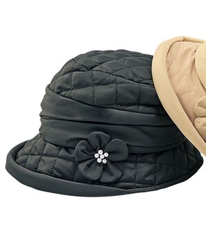 BELLUNA（ベルーナ）の「コサージュ付はっ水キルティングクロッシェ（帽子）」｜ブラック