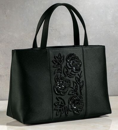 BELLUNA（ベルーナ）の「花刺繍が上品なビジューバッグ（ハンドバッグ）」