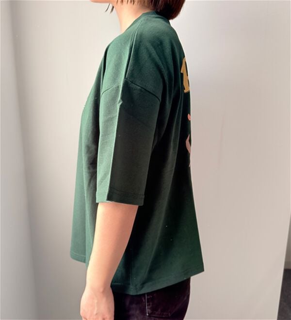 BELLUNA（ベルーナ）の「＜Disney＞【プー】バックプリントボックスシルエットTシャツ（Tシャツ）」｜詳細画像