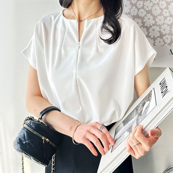 GeeRA（ジーラ）の「前後２ＷＡＹハーフジップＴブラウス（ブラウス）」｜詳細画像