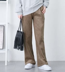 Viola e Viola（ヴィオラ エ ヴィオラ）の「毛布のような温かさ楽ぽか裏ファーフレアパンツ（フルレングスパンツ）」