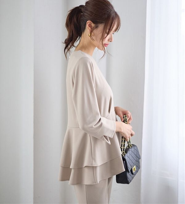 GeeRA（ジーラ）の「【2点セット】ペプラムティアードブラウスセットアップ（その他スーツ）」｜詳細画像