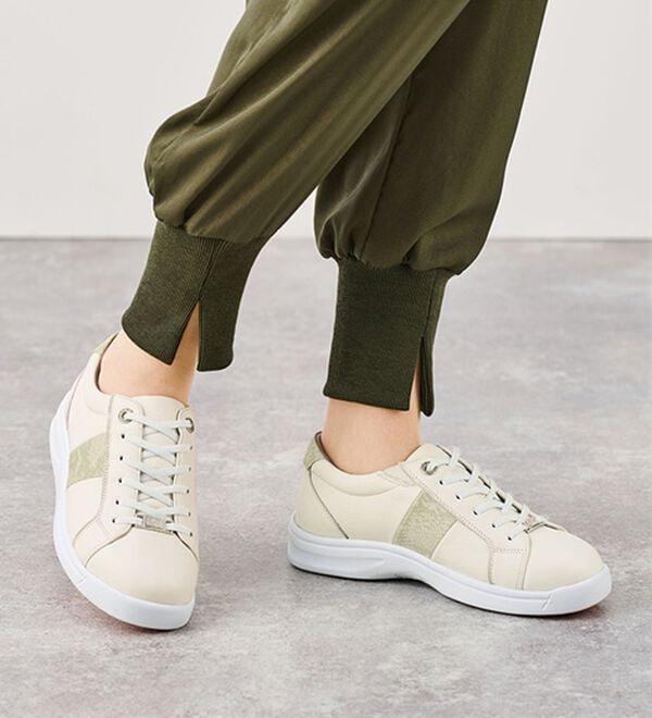 ルフラン（ルフラン）の「＜ラシーナリュクス＞ビジュー付パイソン切替レザースニーカー（スニーカー）」｜詳細画像