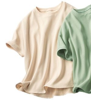 BELLUNA（ベルーナ）の「【快適Ｌａｂ．】ドライワッフル素材ドルマンプルオーバー（カットソー）」｜アイボリー