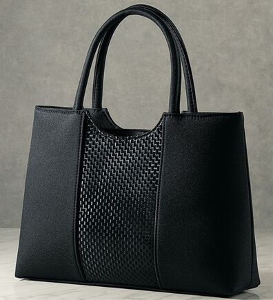 BELLUNA（ベルーナ）の「＜桂由美　監修＞フォーマルバッグ（その他バッグ）」