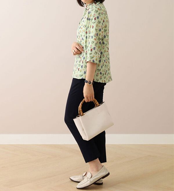 BELLUNA（ベルーナ）の「フリル衿プリントブラウス（ブラウス）」｜詳細画像