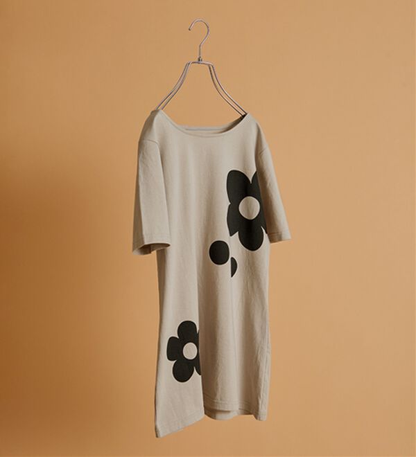 BELLUNA（ベルーナ）の「ひんやリッチコットン大人のプリントロング丈Ｔシャツ（カットソー）」｜詳細画像
