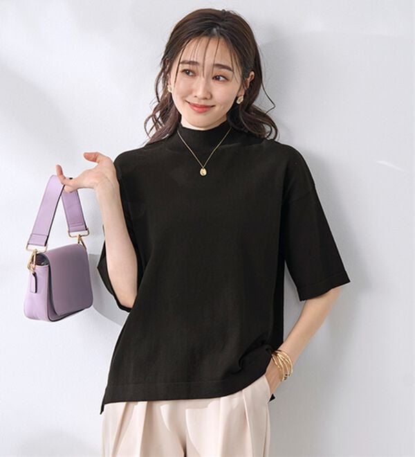 BELLUNA（ベルーナ）の「【選べるデザイン】Ｔシャツが苦手な方に！ひんやり綿混ニットＴ（ニット・セーター）」｜黒(ニットT)